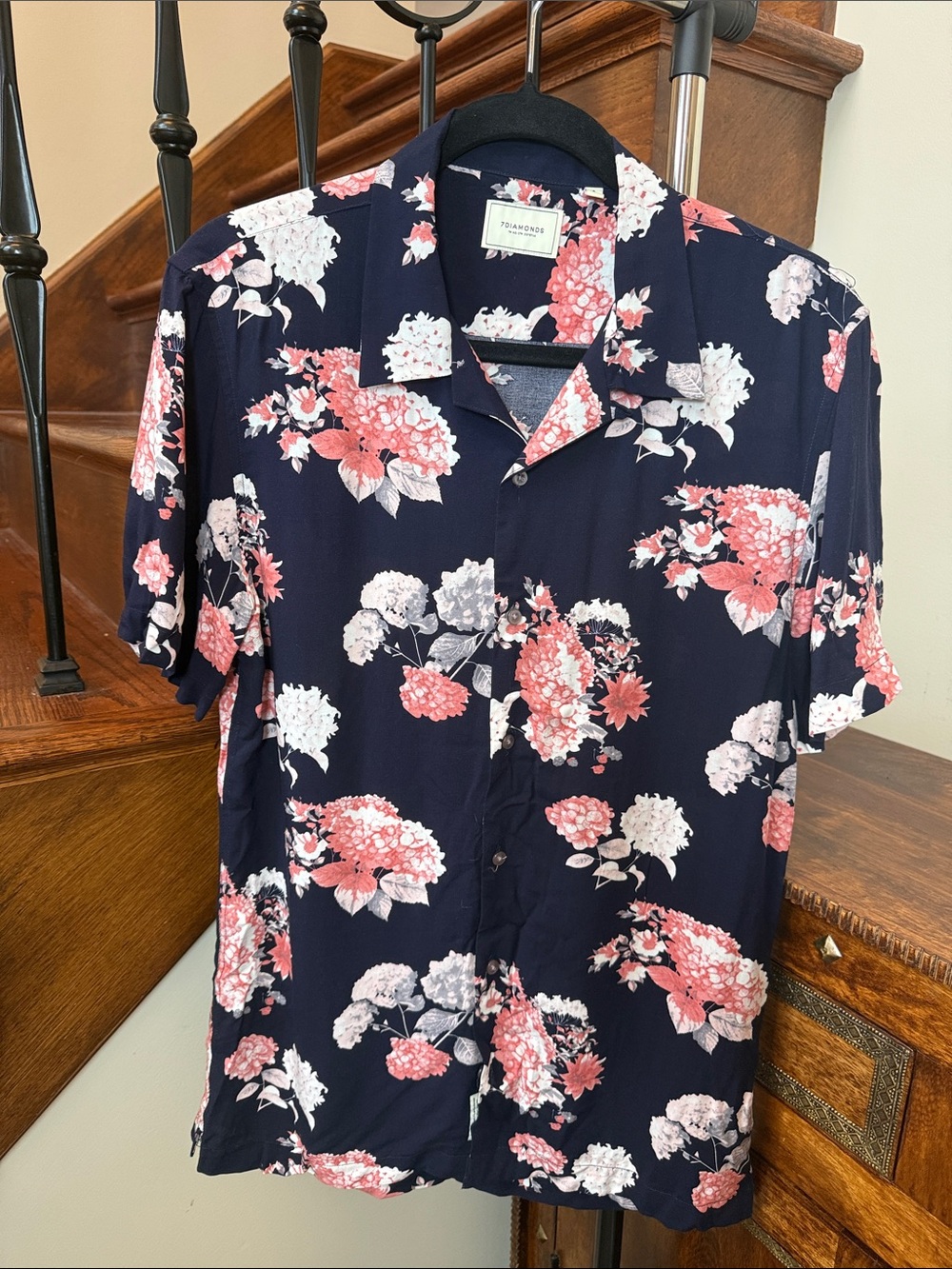 7 Diamonds Men's Navy Floral Short-Sleeve Button-Up Shirt - Coral & White Print